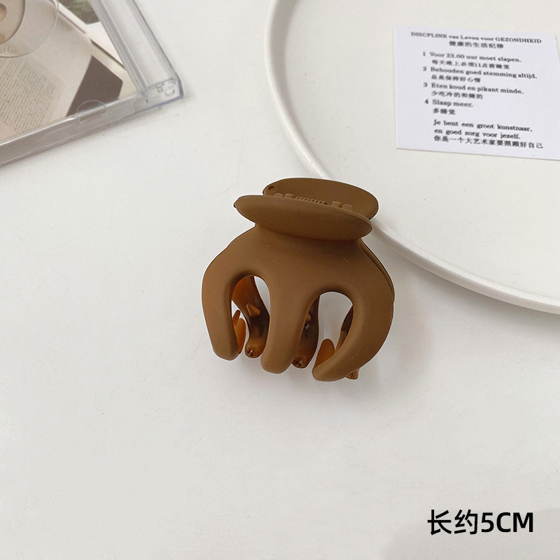 Otoño y invierno clip para el cabello de la cabeza de las mujeres más agarrar clip2025 nuevo estilo de alto nivel de gran tamaño clip de tiburón clip para el cabello