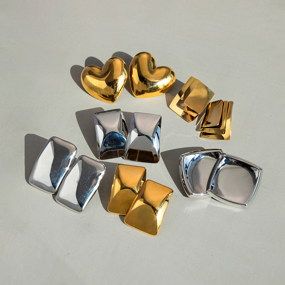 304 Stainless Steel 18K Gold Plated IG Style Simple Style Geometric Ear Studs display picture 4