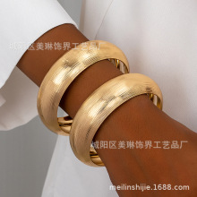 �ɼ��F�����s�y��Ůʿ���C���b�r�ЯB��