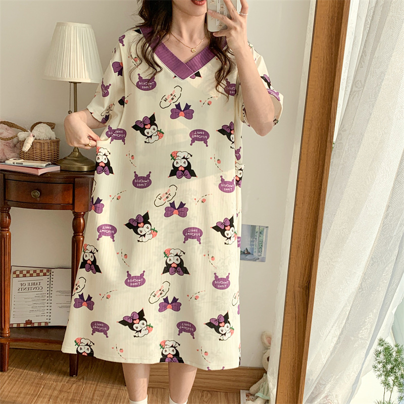 大きいサイズの300斤の月子服の夏の薄いタイプの半袖の妊婦は乳を与えます。