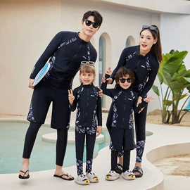 比基尼;连体泳衣;潜水服