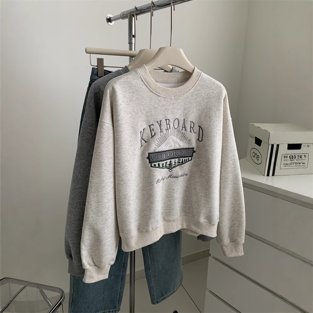 2025 Autumn Korean Style Slim Embroidered Round Neck Pullover Sweatshirt Women's Loose Casual Age-Reducing Easiest for Match Student Top Trendy