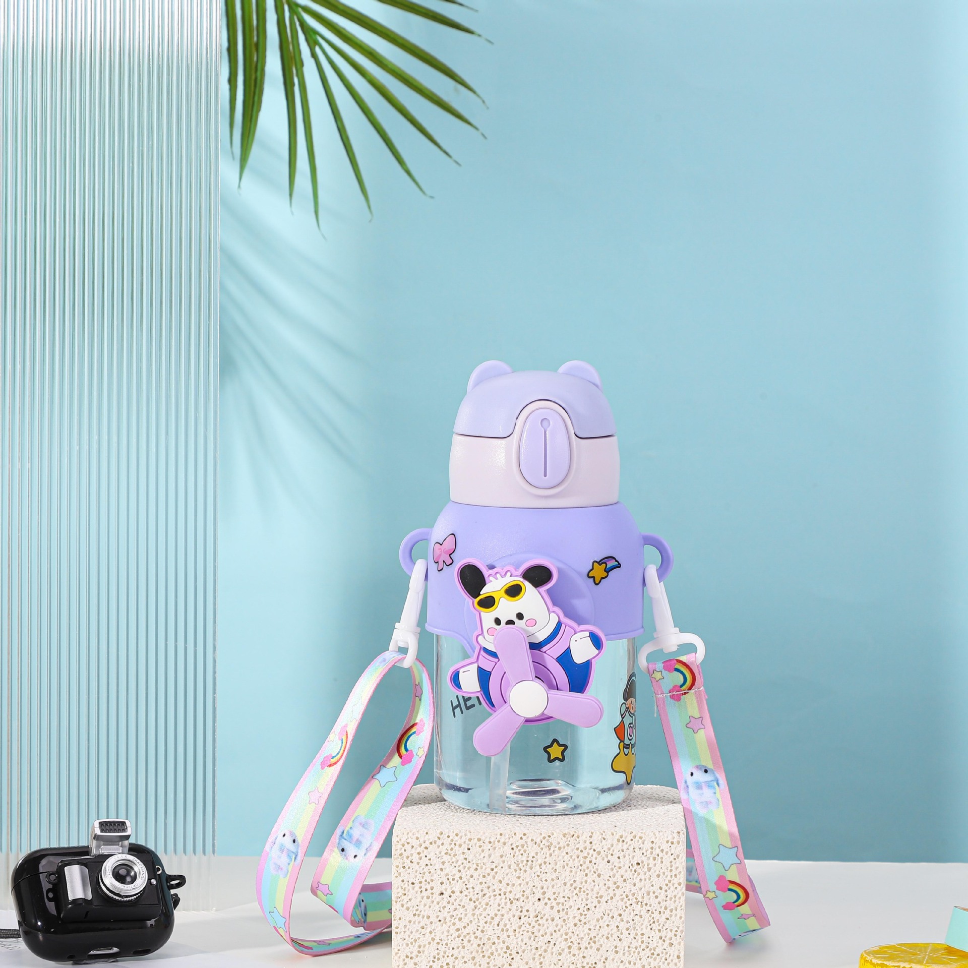 Nueva botella de agua para niños linda pajita portátil portátil para exteriores correa portátil para niños hogar dibujos animados linda taza de agua