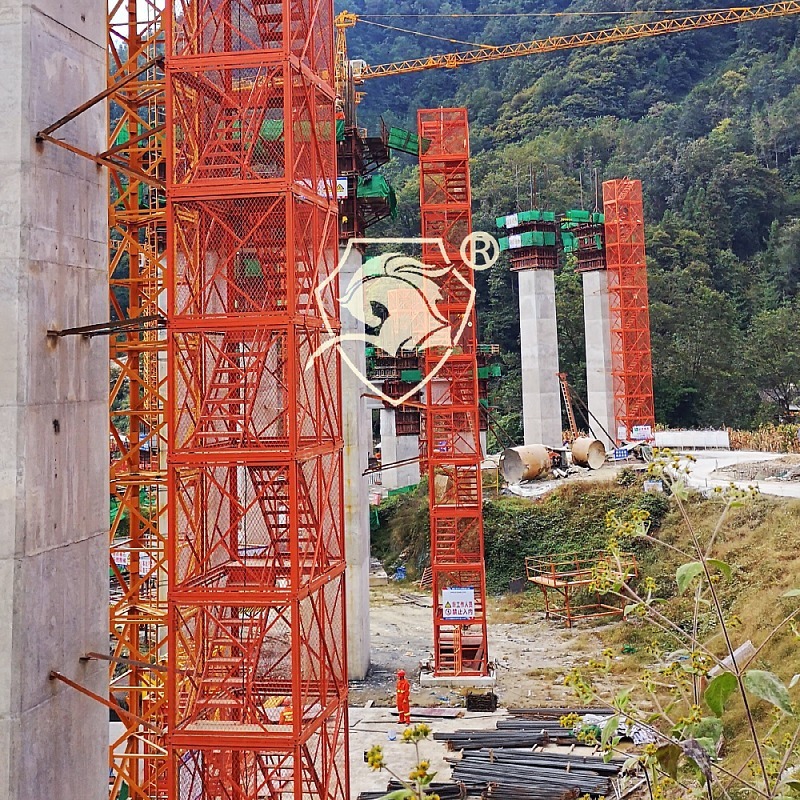 全封闭箱式人行爬梯/建筑施工梯笼/基坑梯笼/框架爬梯/角钢爬梯