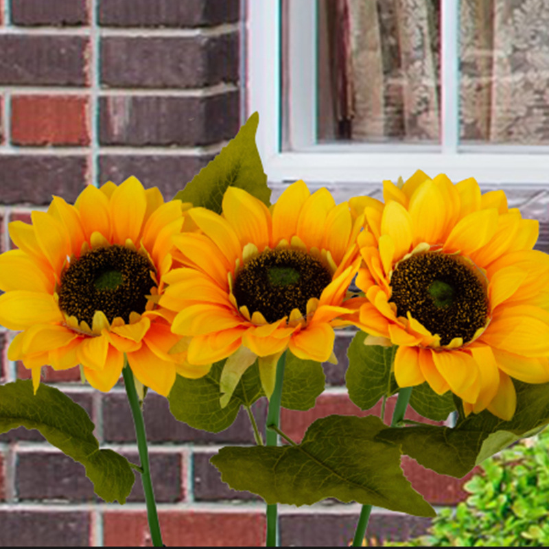 Cross-border Amazon LED solar sunflower three-head lawn courtyard decorative landscape outdoor light manufacturer