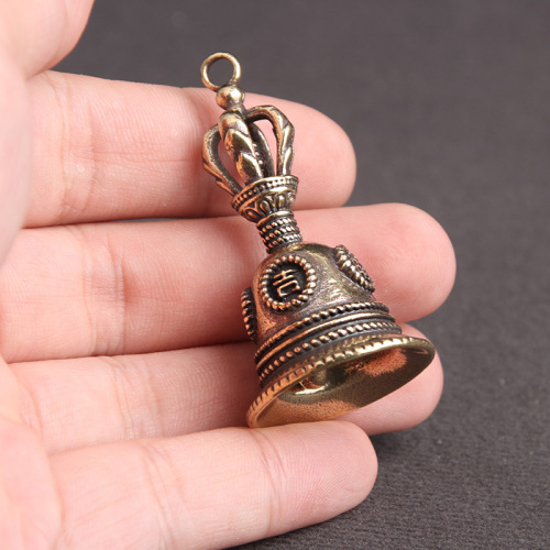 Retro brass Tibetan hand-cranked Vajra bell keychain pendant auspicious wishful copper bell wind chime small copper wholesale