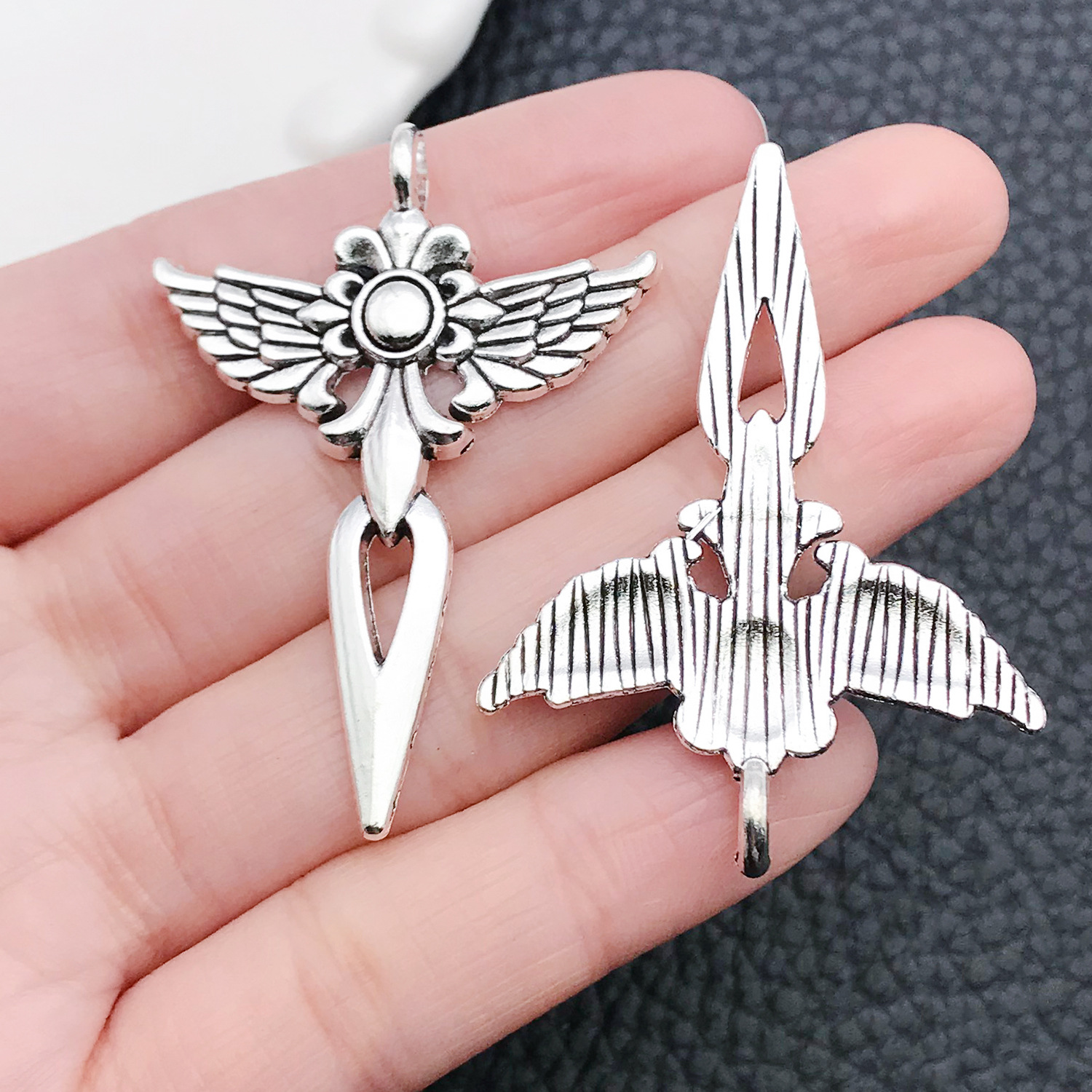 Colgantes de cruz unisex de gran venta transfronterizos, se pueden combinar libremente con collares, 15 tipos de accesorios de cruz DIY, Zhongcheng.