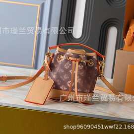 2025时尚新款水桶抽绳百搭女包包单肩斜挎休闲老花抽绳包包
