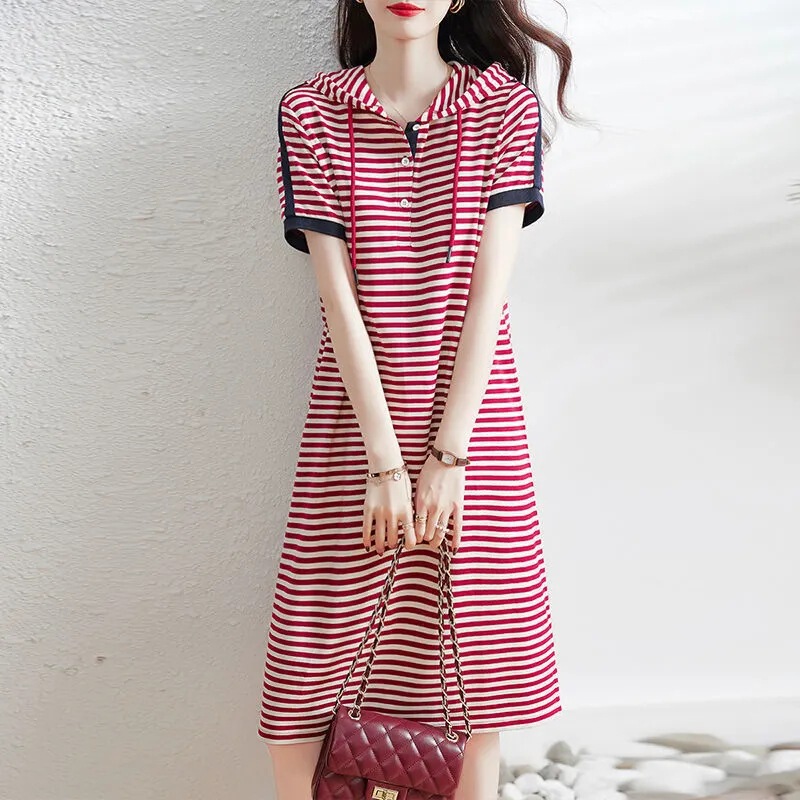 Short-Sleeved Dress for Women Summer 2026 Summer Women's Elegant and Fashionable Striped Hooded Loose Mid-Length Contrast Color Skirt