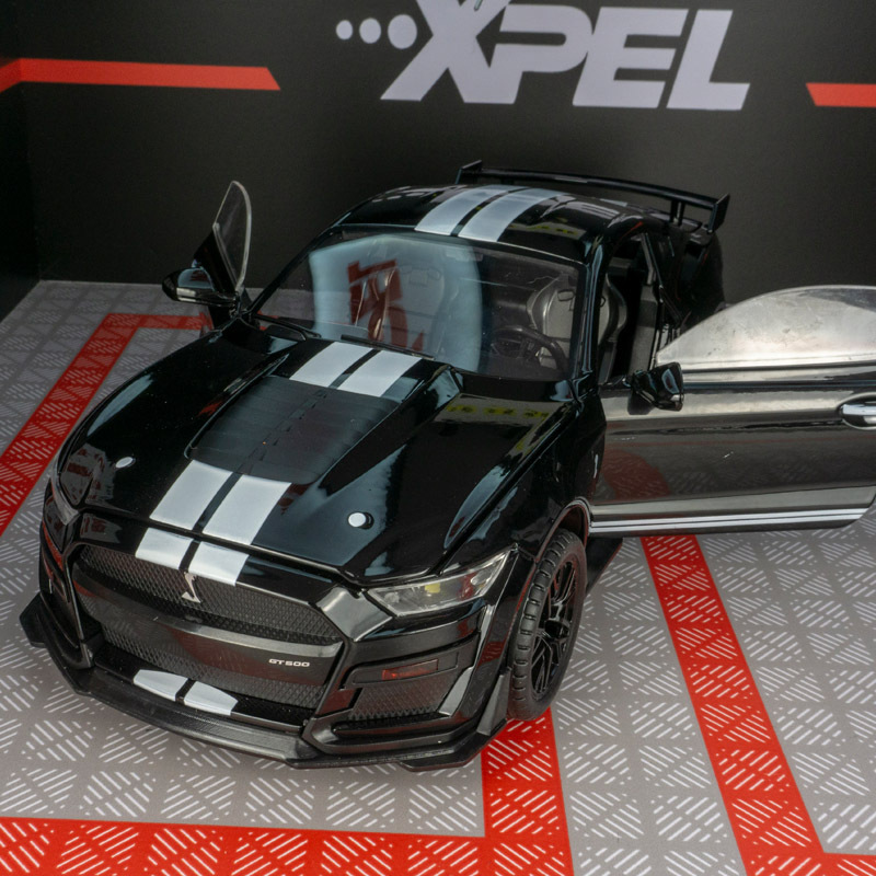 Shengrun SR-1804 simulación GT500 coche deportivo aleación modelo de coche decoración gran sonido y luz puerta juguete para niños