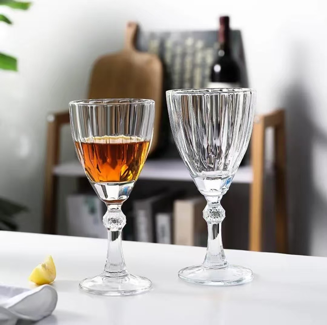 高脚透明钻石玻璃酒杯家用葡萄酒杯复古浮雕水杯红酒杯ins水晶