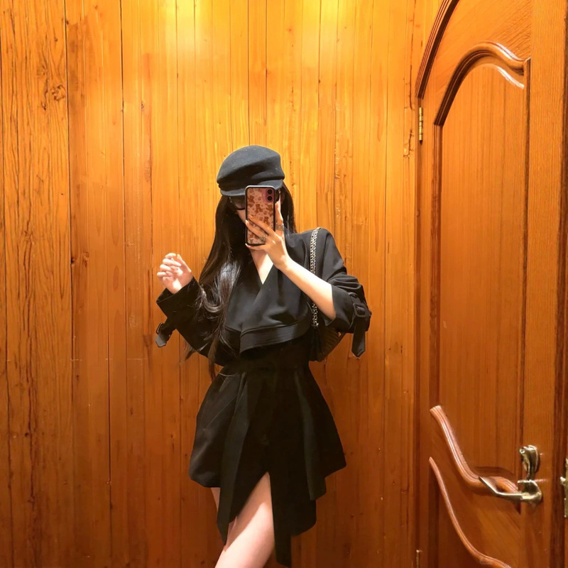 Kitagawa Keiko vintage trench coat with ruffled collar, short style, large lapel, early autumn waist-cinching slimming elegant coat Kitagawa Keiko vintage trench coat with ruffled collar, short style, large lapel, early autumn waist-cinching slimming elegant coat