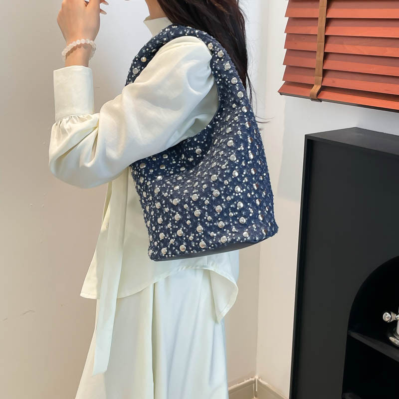 Bolso de cubo retro estilo Hong Kong 2025 nuevo bolso de mezclilla gypsophila remache bolso de hombro con lentejuelas de moda