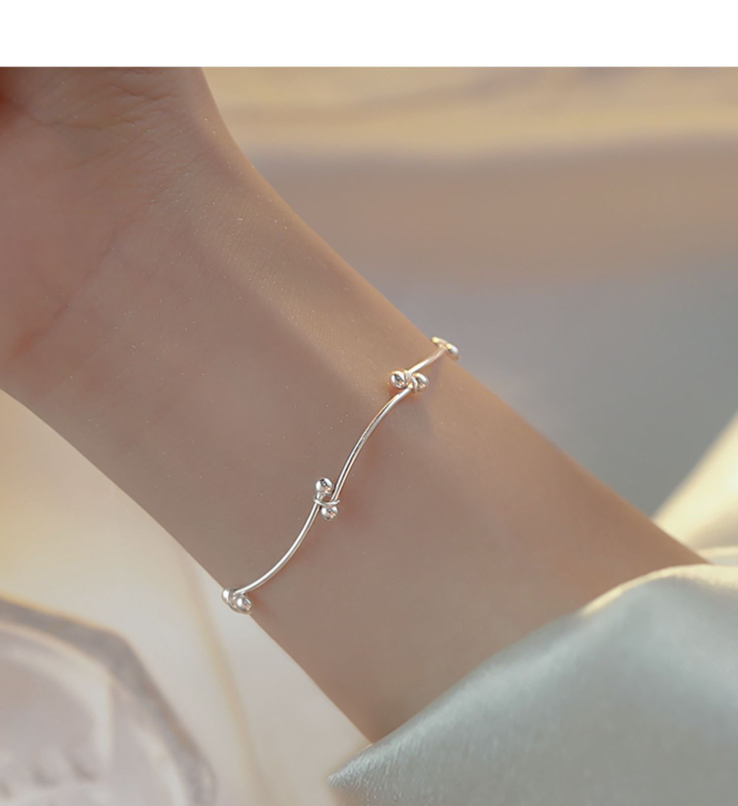 Bracciale minimalista con perline sunrise per donna gioiello_voghion.com