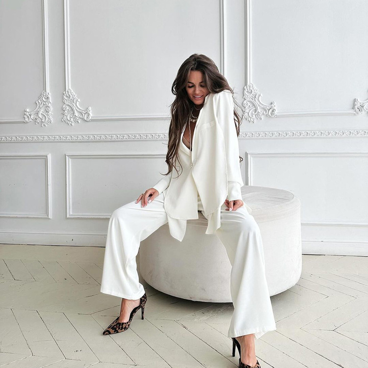 GraceChic Hochwertiger Damenanzug Herbst 2024: Lässiges, asymmetrisches Blazer-Jackett und weite Hose, zweiteiliges Set_voghion.com