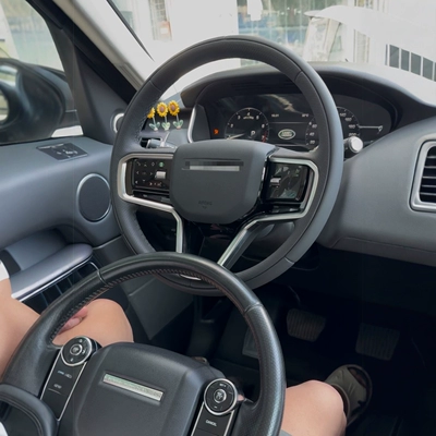 Land Rover Defender – Land Rover Steering wheel