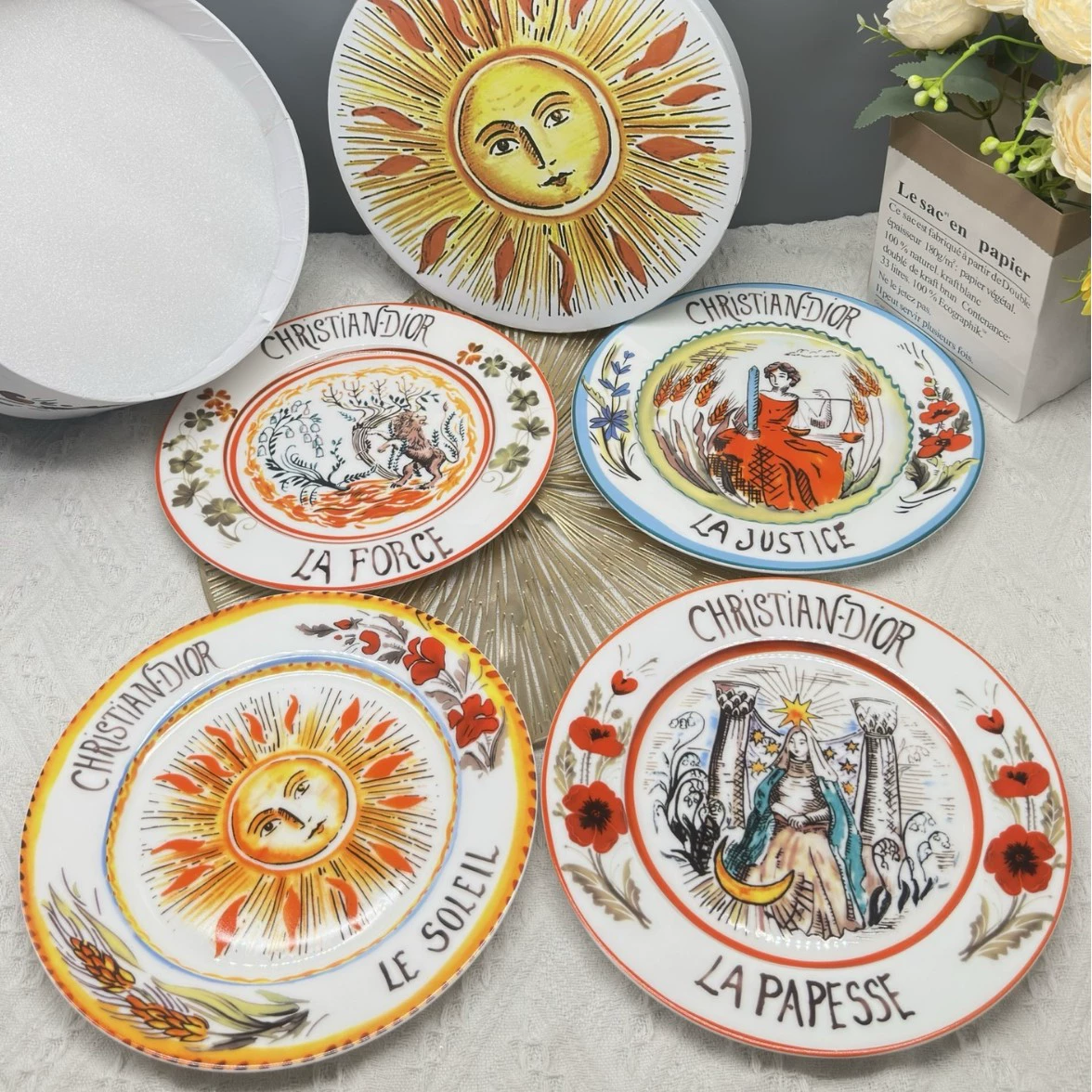 Ceramic Tableware Set, Retro Cartoon Light-Luxury Style, Assorted Plates & Cups (Gift)