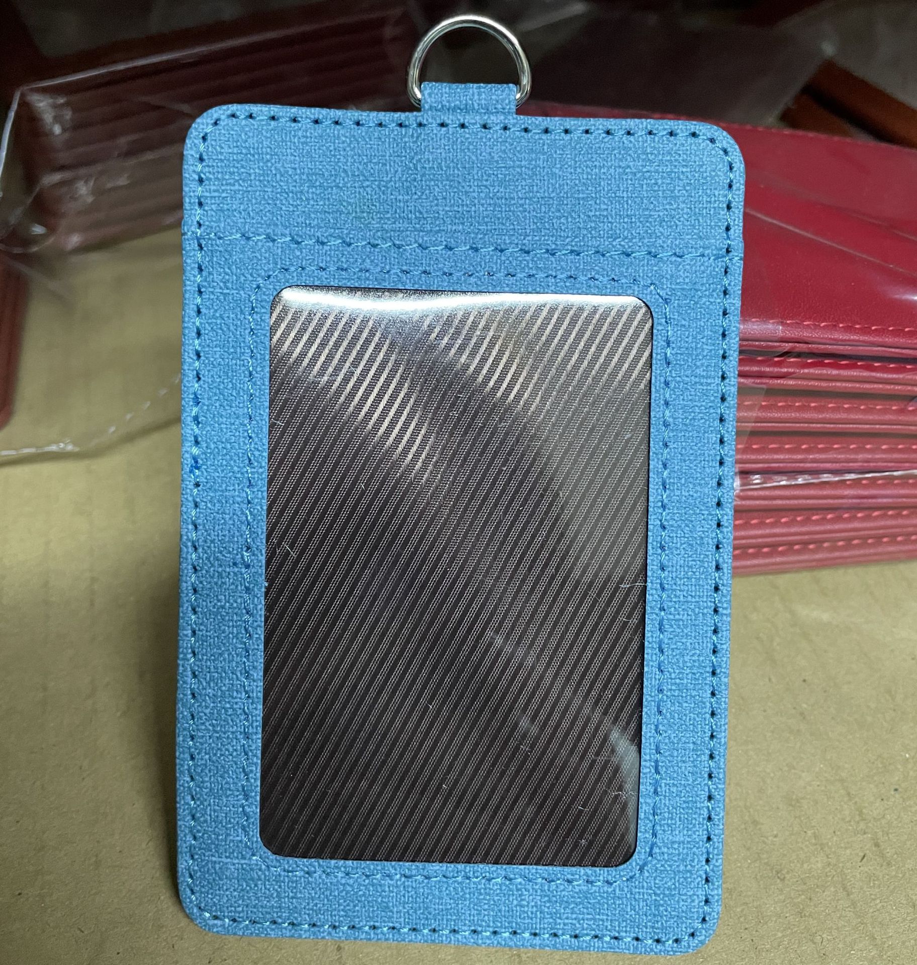 Fábrica al por mayor titular de la tarjeta de Trabajo de La PU imitación de cuero Tarjeta de Identificación estudiante insignia titular de la tarjeta de trabajo