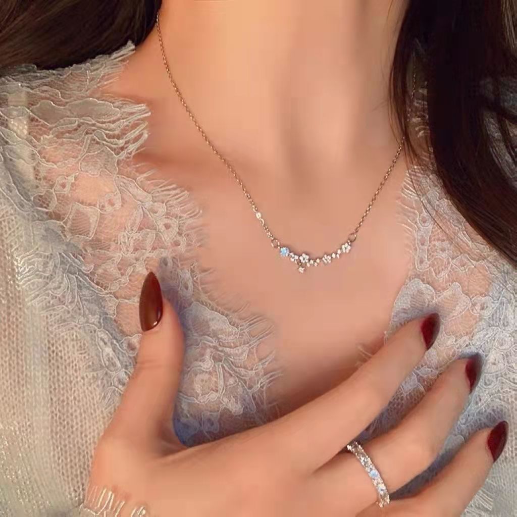Necklace Classification cable chain Chain Type Elegant Flower Zircon Alloy Cable Chain Pendant Necklaces Wholesale