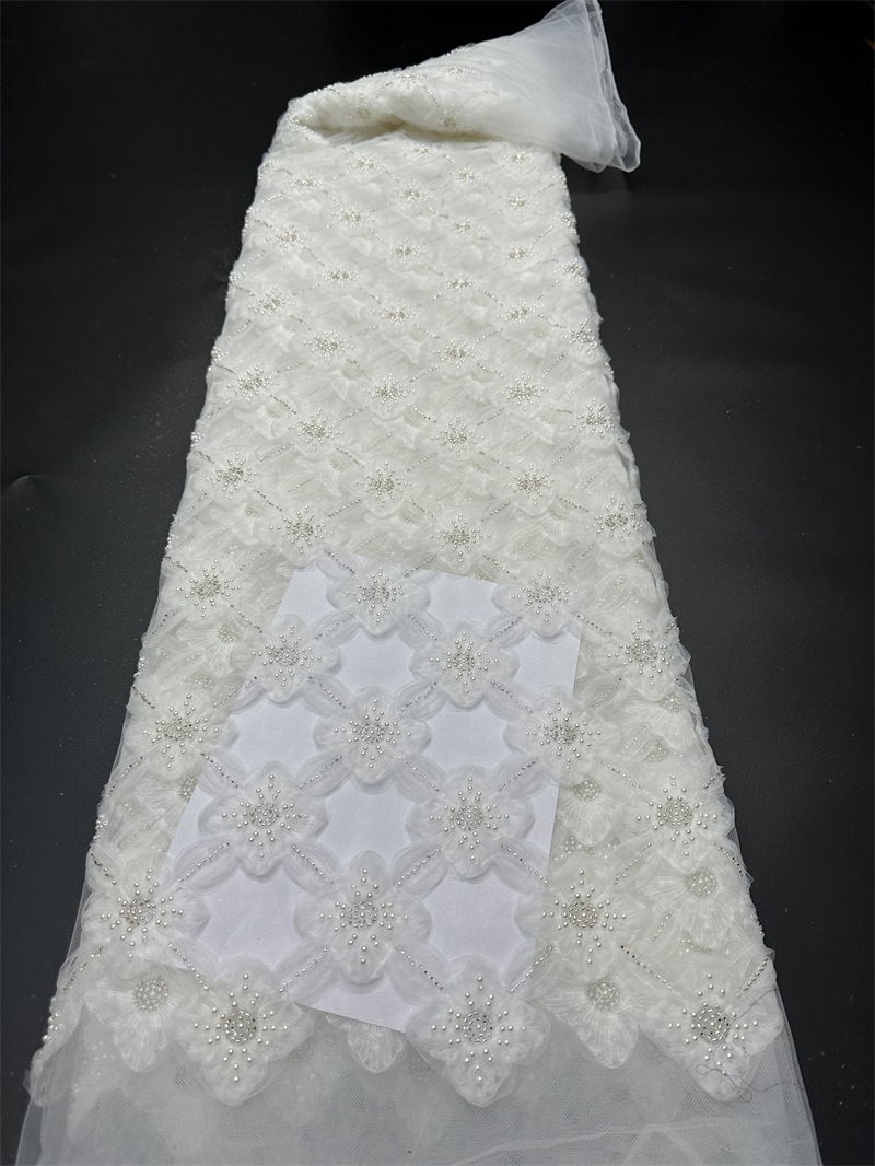 Tejido de bordado de encaje cuadrado tela de tubo de perlas vestido de boda vestido de moda tela en stock image 7