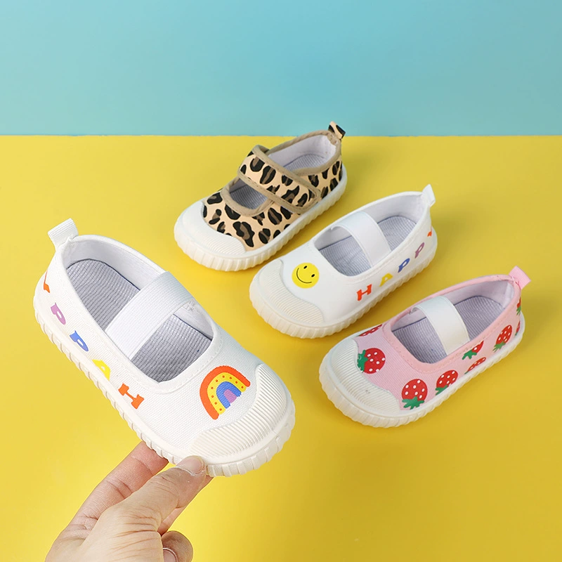 Маленькие белые туфли для детского сада весной и осенью 2025 новые легкие резиновые туфли с одной педалью на мягкой подошве холстовые туфли