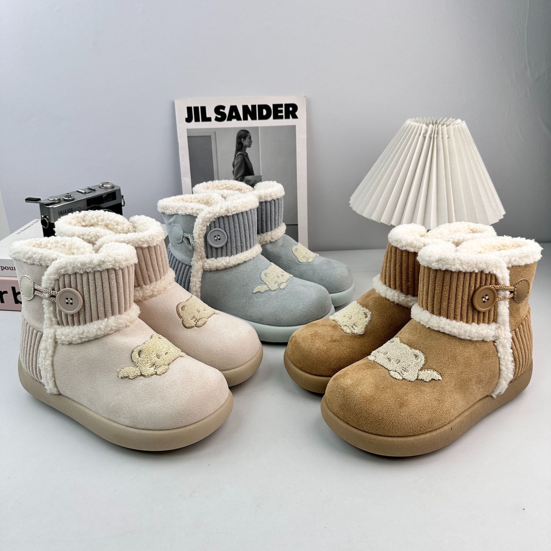 Yuanbo invierno botas de nieve para mujeres 2025 nuevo tipo de terciopelo grueso fondo plano ligero calentamiento coreano zapatos de algodón de mujer