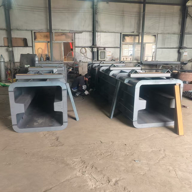 站台雨棚柱模具混凝土浇筑方形模具高铁工程墩柱模具水泥柱模E18