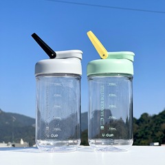 メーカー卸売りミルク昔タンパク質粉シェイクカップスケール付き運動フィットネスプラスチックカップ750ML携帯コップ