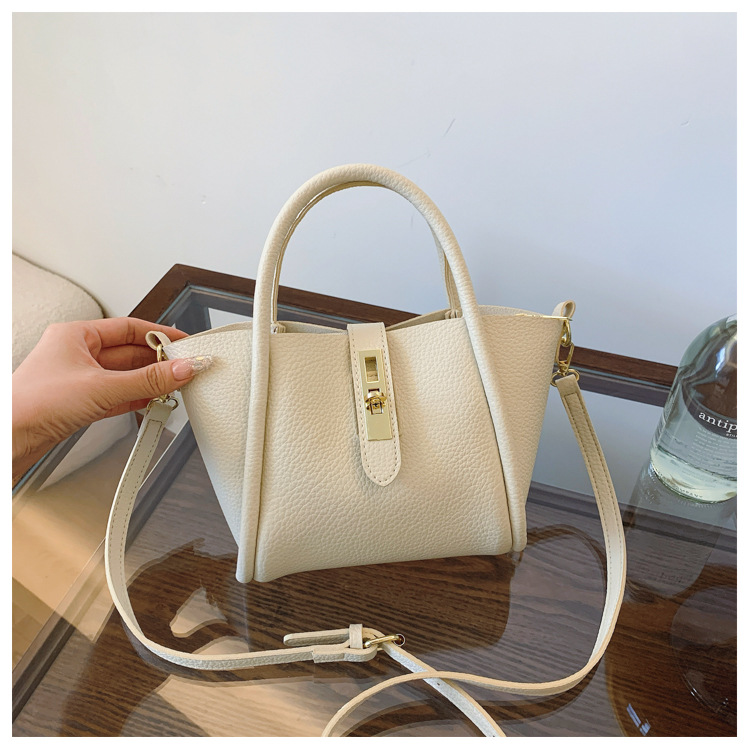 新款水桶包小众设计时尚手提包女2024秋季菜篮子单肩包休闲斜挎包