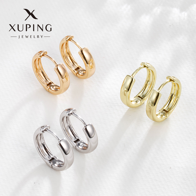 Pendientes de anillo liso de aleación de cobre Xuping para mujer, estilo simple y frío, pendientes de anillo de oreja, lujo ligero, sensación de alta gama, otoño e invierno