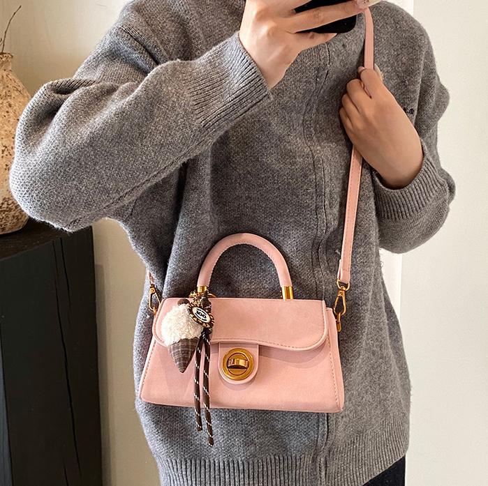 Tendencia retro bolso pequeño para mujeres 2024 nuevo otoño invierno viaje versátil bolso de mano nicho simple mochila de hombro