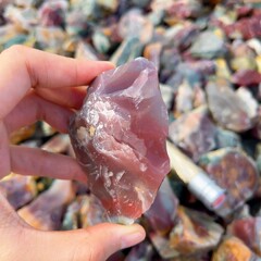 天然秦紫玉紫绿玛瑙原石俏色高冰吊坠戒面珠子料桌面摆件玉石雕刻