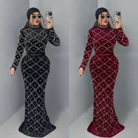 连衣裙;时尚休闲套装;女士连体裤