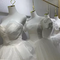 Подвесной реквизит половина тела женщины висит плесень магазин одежды витрина висит манекен висит Свадебная женская модель