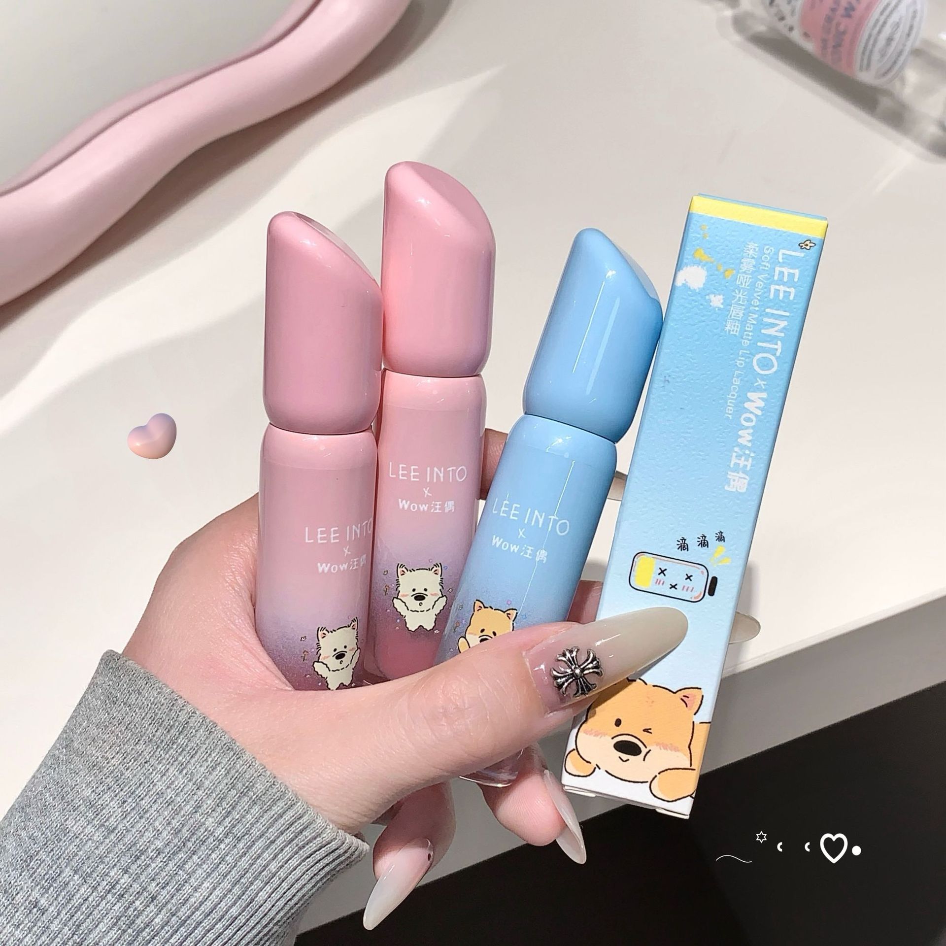 LEEINTO Wang Couple Limited Soft Mist Matte Lip Glaze Velvet Mist Face No Touch Soft