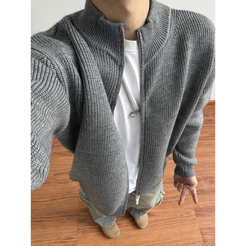 Zipper Stand Collar Knitted Cardigan Sweater for Men, Autumn and Winter Thickened Half-High Collar Jacket, American Retro Lazy Style Couple's Jacket Zipper Stand Collar Knitted Cardigan Sweater for Men, Autumn and Winter Thickened Half-High Collar Jacket, American Retro Lazy Style Couple's Jacket
