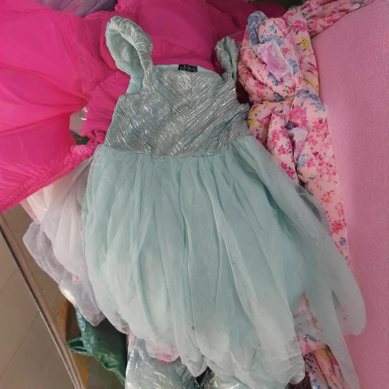 Patpat brand foreign trade cross-border children's clothing, girls' princess dress, short-sleeved style, mixed patterns, miscellaneous styles for export.