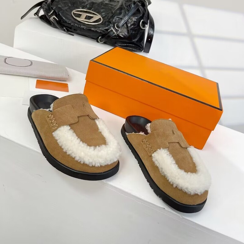 High quality fashion trendy new Teddy wool slippers autumn and winter flat wool slippers closed toe half slippers wool slippers for women