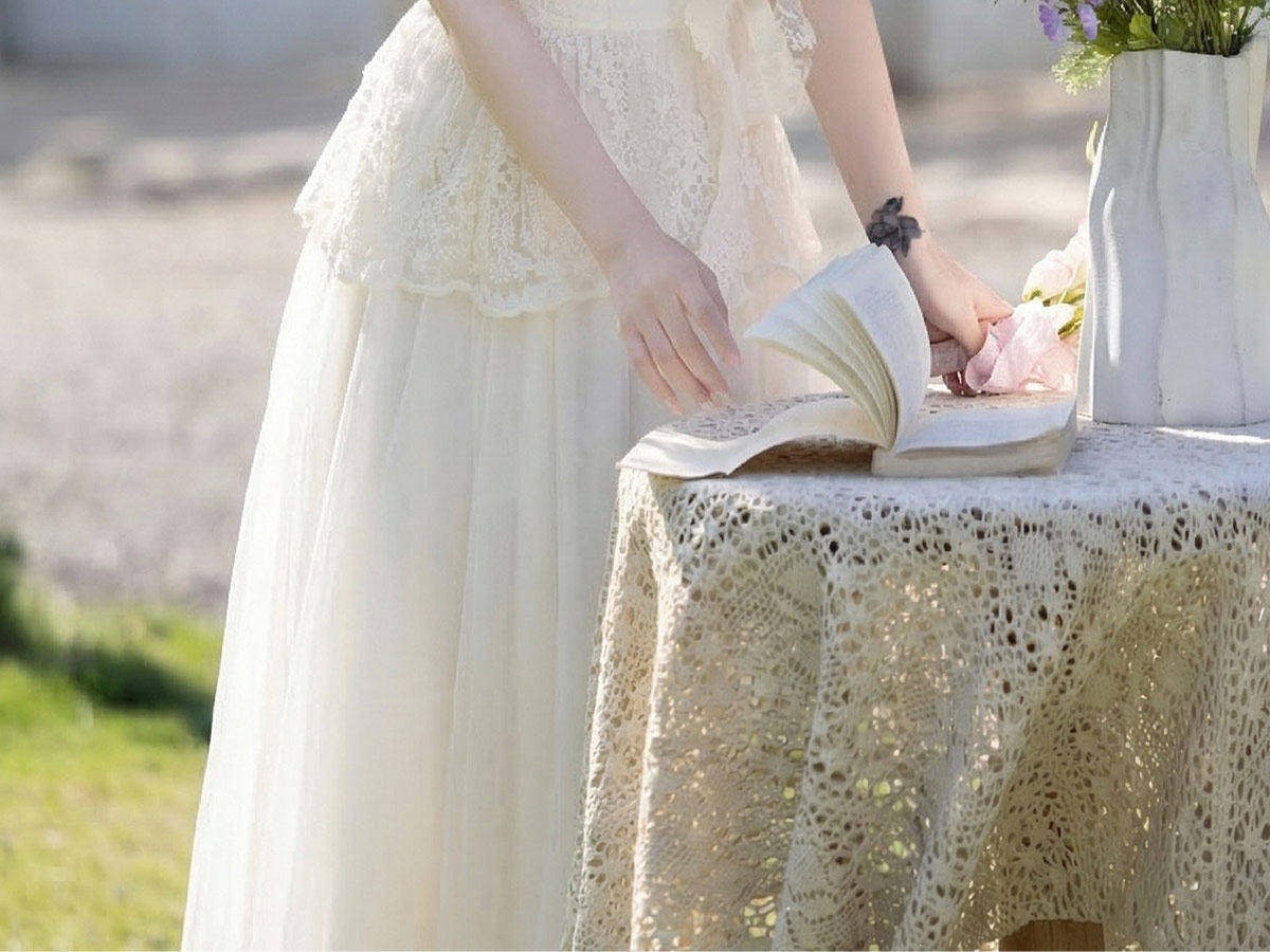 Đầm trắng dáng suông midi cổ yếm tay không – váy cưới đơn giản đi đăng ký kết hôn mùa hè — Trắng chi tiết 4