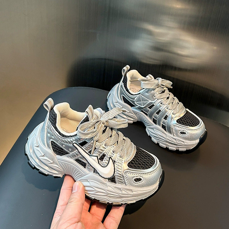 Детская мода легкая беговая обувь 2025 весна новая студенческая повседневная беговая обувь для мужчин и женщин