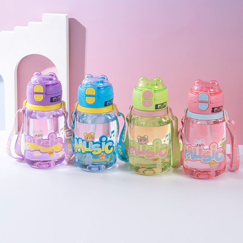 Yitong nuevo tipo de taza de paja para niños, cubierta de rebote, taza de plástico con cuerda de elevación, taza de agua para estudiantes de jardín de infantes