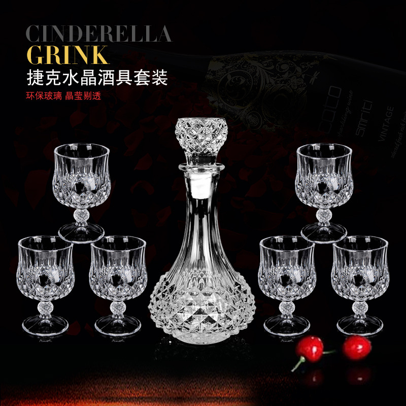Comercio exterior transfronterizo suministro de alta calidad de vidrio de cristal checo whisky taza de vino casero decanter set de vino