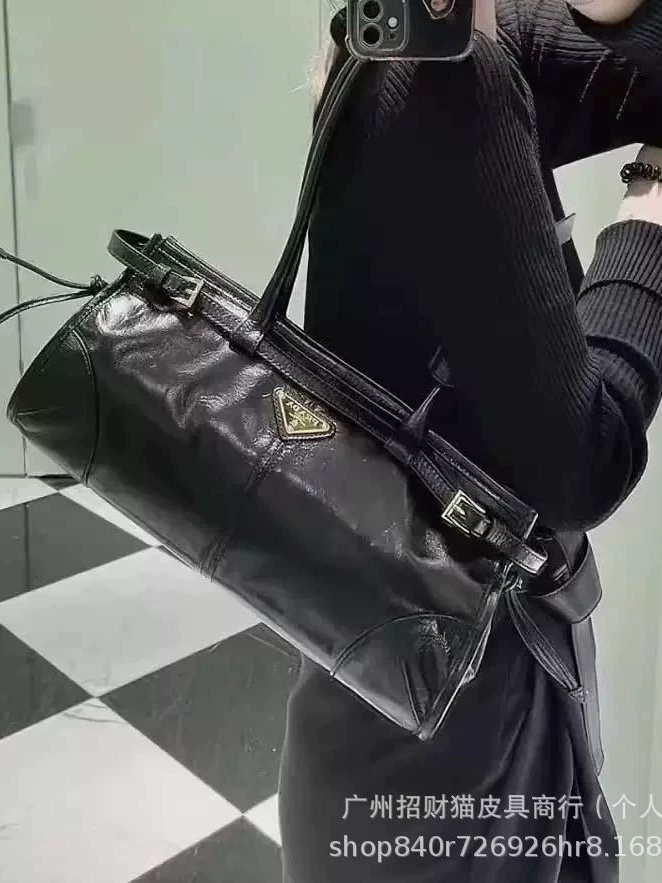 Плечевая сумка под мышку — универсальная сумка для телефона, средняя 32×15×11 см, с мешочком для пыли
