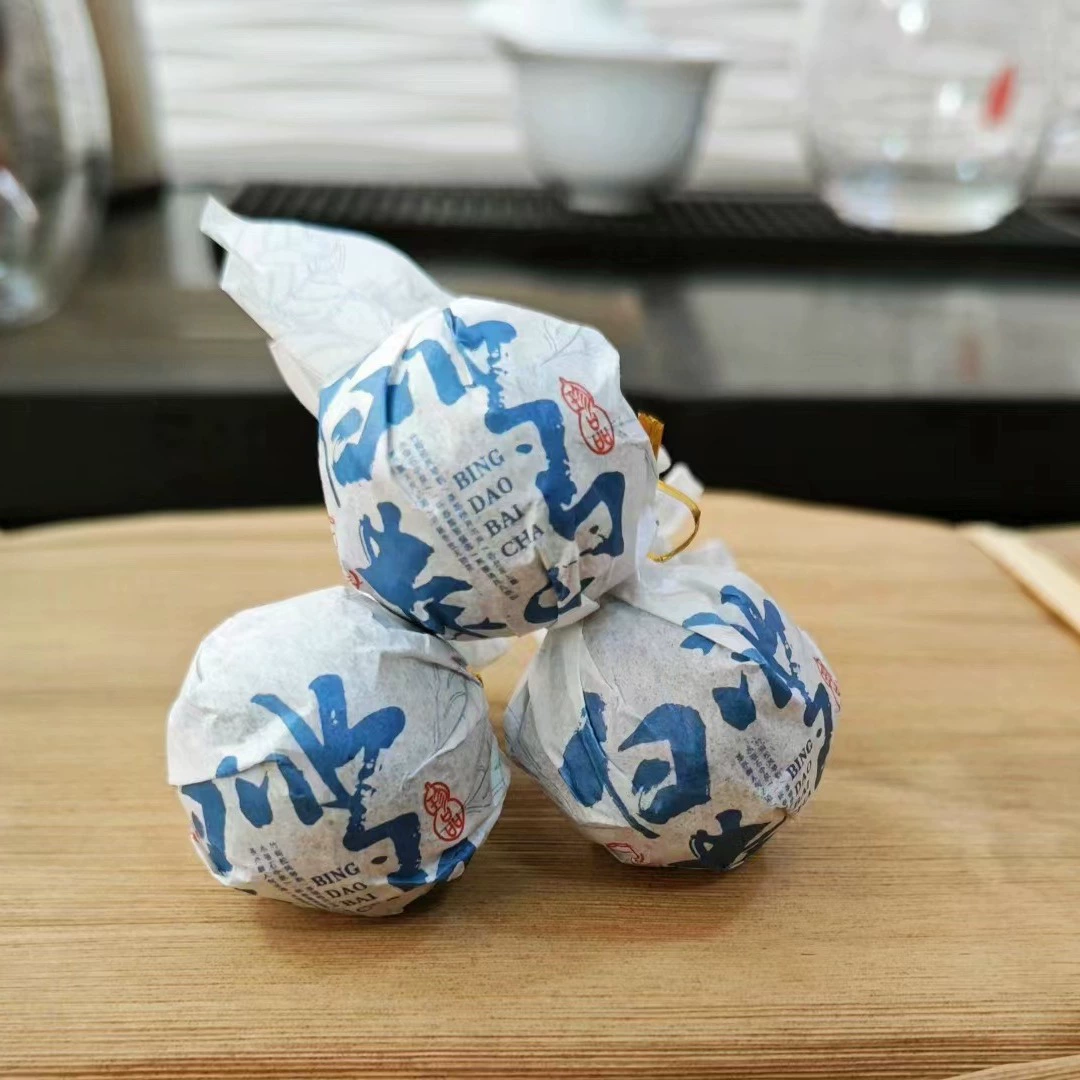 Yunnan Pu'er Tea Dragon Ball Tea Pu'er Tea 500g Древнее исландское дерево Pu'er Shengpu Исландский белый чай с клейким ароматом Dragon Ball