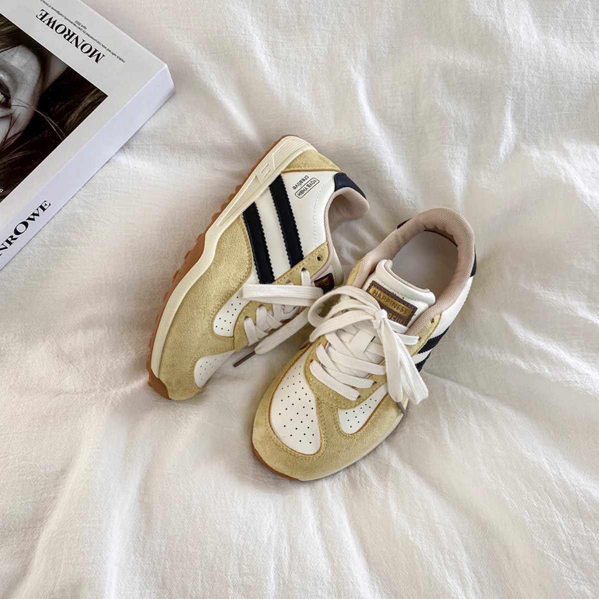 2026 nuevo nicho de diseño de zapatos de entrenamiento para estudiantes dulce de moda casual zapatos bajos zapatos blancos