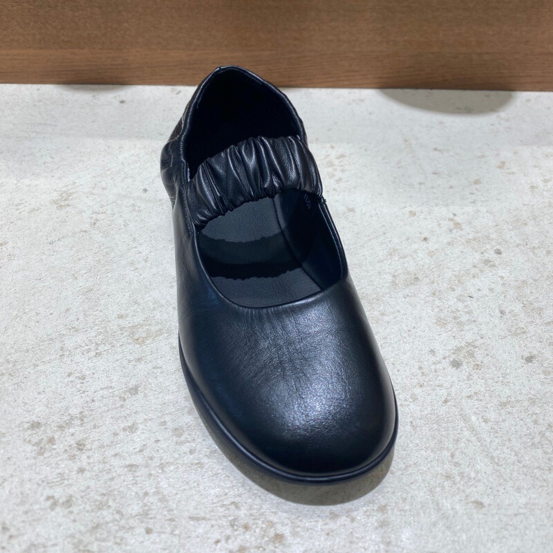 Vintage Fashion Pleated Flat Mary Jane Shoes for Women Made of Top-Layer Cowhide, Perfect for Pairing with Dresses