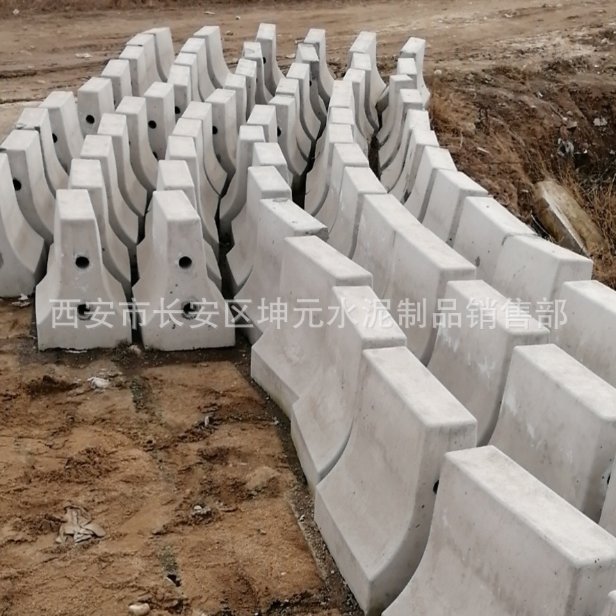A安康商洛铜川西安混凝土隔离墩厂家批发 隔离墩 路障 防撞墩
