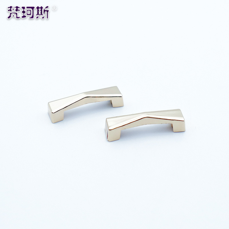 Suministro directo de fábrica accesorios de hardware de equipaje puente de arco caja de regalo puente de arco hebilla decorativa puente de arco base de la manija