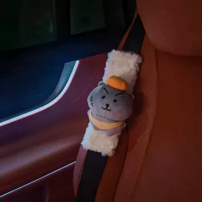 Car Seatbelt Plush Toy with Gray Wolf and Self-Deprecating Bear Design, Universal Shoulder Strap Plush Toy (Seat belt shoulder pad) - big-big-wolf-self-deprecating-bear-white-velvet-shoulder-strap