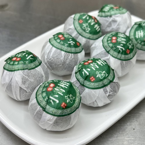 Wholesale Xinhui small green tangerine sun-dried imperial Pu-erh tea loose fruit fragrance small green tangerine Pu-erh ripe tea leaves can be shipped